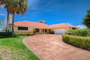 531 Palm Dr, Hallandale Beach, FL 33009, Sold 04/05/21