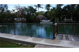 4011 Meridian Ave, Miami Beach, FL 33140, Sold 10/07/19
