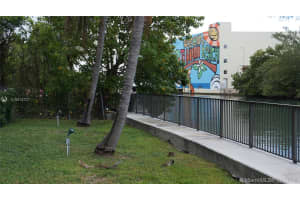 4011 Meridian Ave, Miami Beach, FL 33140, Sold 10/07/19