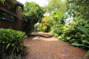11215 SW 114th Ln Cir, Miami, FL 33176, Sold 05/17/19