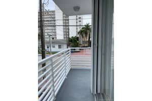 7800 Carlyle Ave #2f, Miami Beach, FL 33141, Sold 03/19/19