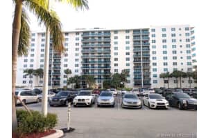 7501 E Treasure Dr #9l, North Bay Village, FL 33141, Sold 03/15/19