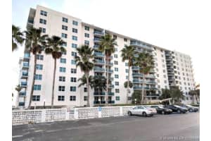 7501 E Treasure Dr #9l, North Bay Village, FL 33141, Sold 03/15/19