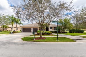 5168 Lakewood Dr, Cooper City, FL 33330, Sold 05/29/19