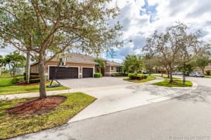 5168 Lakewood Dr, Cooper City, FL 33330, Sold 05/29/19