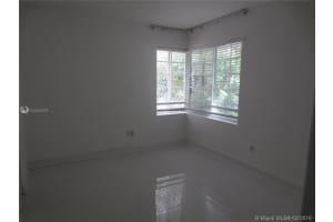 1000 Meridian Ave, Miami Beach, FL 33139, Sold 06/05/20