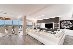 9102 W Bay Harbor Dr #8d, Bay Harbor Islands, FL 33154, Sold 12/03/19