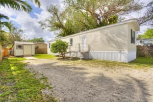 13470 SW 7th Pl, Davie, FL 33325, Sold 03/13/19