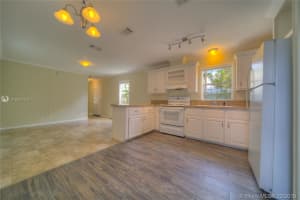 13470 SW 7th Pl, Davie, FL 33325, Sold 03/13/19