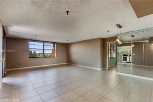 661 NE 195th St, Miami, FL 33179, Sold 05/15/19