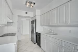 16400 Collins Ave, Sunny Isles Beach, FL 33160, Sold 03/08/21