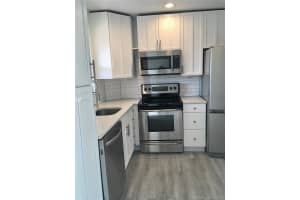 805 W Oakland Park Blvd APT E11, Wilton Manors, FL 33311, Sold 04/04/19