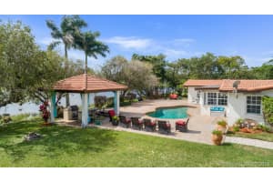 10900 SW 25th St, Davie, FL 33324, Sold 03/27/19