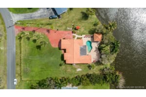 10900 SW 25th St, Davie, FL 33324, Sold 03/27/19