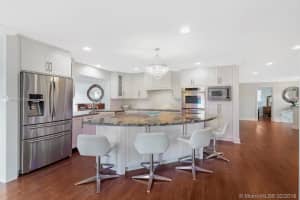 10900 SW 25th St, Davie, FL 33324, Sold 03/27/19