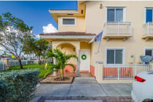7483 NW 179th Terrace, Hialeah, FL 33015, Sold 04/02/19
