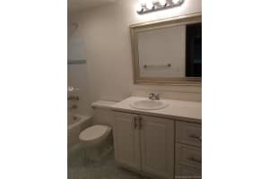 9300 SW 77th Ave APT A4, Miami, FL 33156, Sold 04/04/19