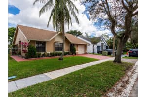 1111 SW 88th Way, Pembroke Pines, FL 33025, Sold 03/25/19