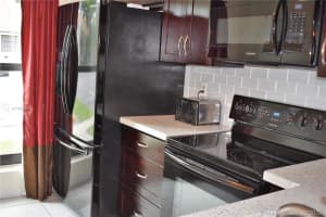 2720 S Oakland Forest Dr, Oakland Park, FL 33309, Sold 04/26/19