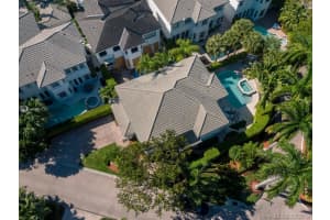3683 NE 199th St, Miami, FL 33180, Sold 11/20/19