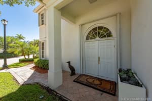 3683 NE 199th St, Miami, FL 33180, Sold 11/20/19