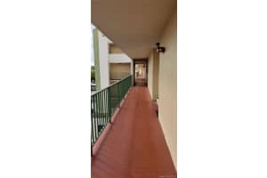 8860 Fontainebleau Blvd, Miami, FL 33172, Sold 06/27/19