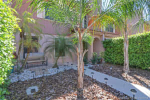 62 Madrid Ln, Davie, FL 33324, Sold 04/16/19