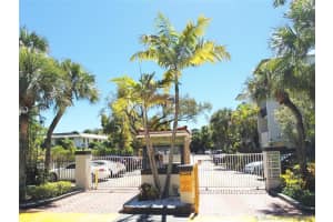 6902 N Kendall Dr APT E305, Pinecrest, FL 33156, Sold 04/17/19