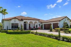 4450 Estates Rd, Davie, FL 33328, Sold 05/16/19