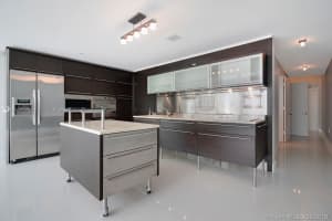 6000 Collins Ave, Miami Beach, FL 33140, Sold 03/27/19