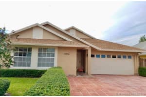 18700 NW 77th Ct, Hialeah, FL 33015, Sold 04/18/19