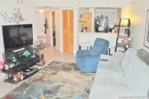 15555 Miami Lakeway N, Miami Lakes, FL 33014, Sold 08/21/19