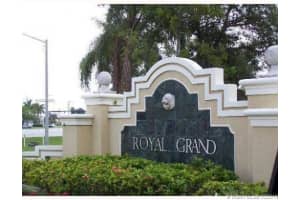 2620 S University Dr, Davie, FL 33328, Sold 04/29/19