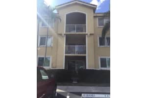 2620 S University Dr, Davie, FL 33328, Sold 04/29/19