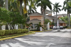6952 SW 39th St APT C104, Davie, FL 33314, Sold 04/12/19