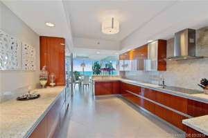 2711 S Ocean Dr, Hollywood, FL 33019, Sold 10/15/19