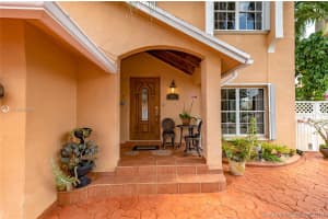 18901 NW 78th Pl, Hialeah, FL 33015, Sold 05/17/19
