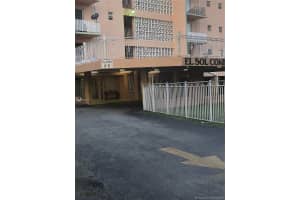 1655 W 44th Pl, Hialeah, FL 33012, Sold 04/25/19