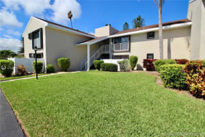 3210 S Lakeview Cir, Fort Pierce, FL 34949, Sold 05/28/19
