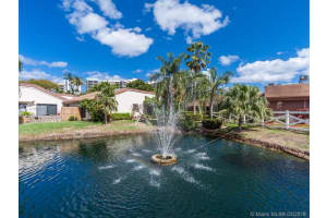 523 Leslie Dr, Hallandale Beach, FL 33009, Sold 05/13/19