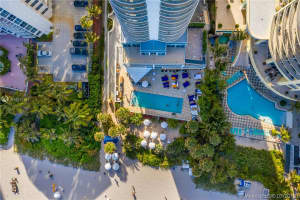 17315 Collins Ave, Sunny Isles Beach, FL 33160, Sold 12/18/20