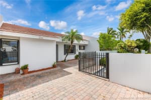 15220 SW 81st Ln, Miami, FL 33193, Sold 04/15/19