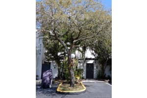 4718 SW 67th Ave APT B10, Miami, FL 33155, Sold 04/01/19