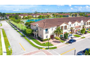 679 NE 33rd Terrace, Homestead, FL 33033, Sold 04/19/19