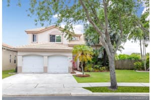 466 E Royal Cove Cir, Davie, FL 33325, Sold 05/07/19