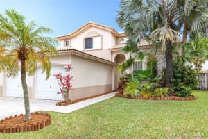 466 E Royal Cove Cir, Davie, FL 33325, Sold 05/07/19