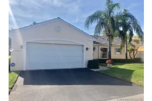 9541 NW 9th Ct, Plantation, FL 33324, Sold 04/23/19