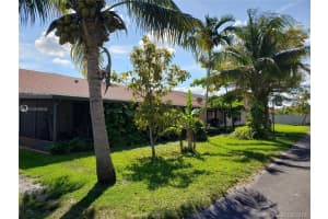 9031 N Lake Miramar Cir, Miramar, FL 33025, Sold 05/22/19