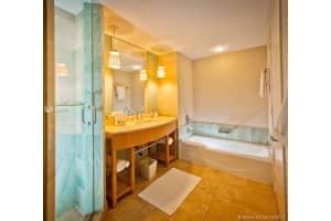 18683 Collins Ave, Sunny Isles Beach, FL 33160, Sold 05/01/19