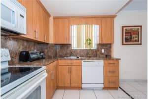 2829 Indian Creek Dr, Miami, FL 33140, Sold 11/20/20